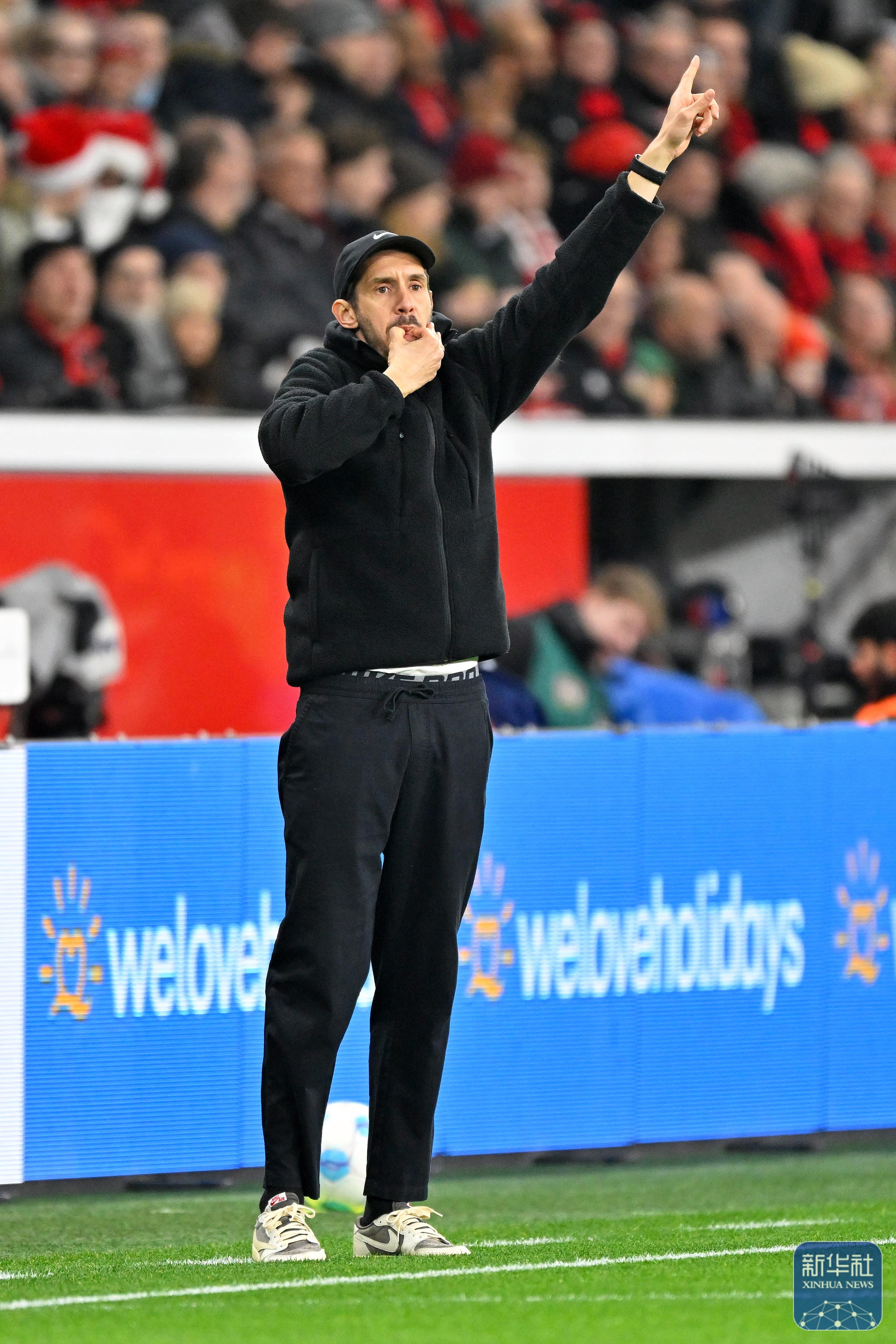 弗赖堡队在比赛中表现出色，成功取得胜利